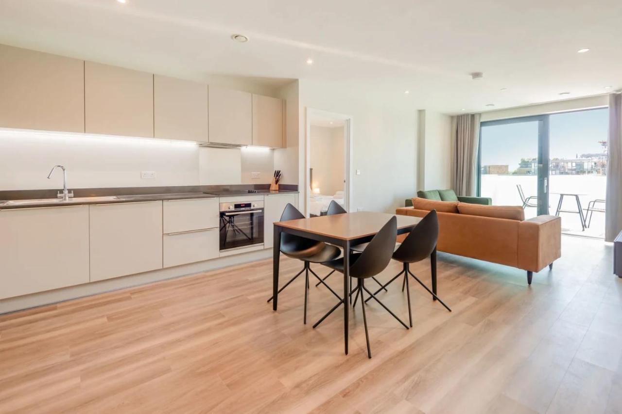 Modern Apartments In Brentford 2 Minutes Walk From Kew Bridge 外观 照片