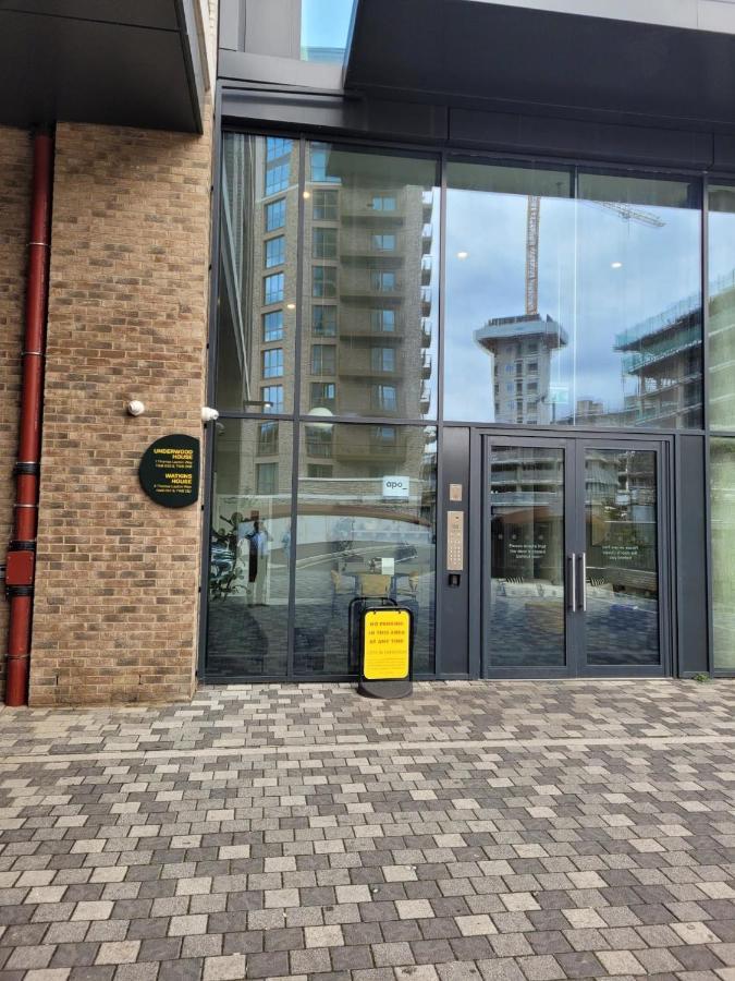 Modern Apartments In Brentford 2 Minutes Walk From Kew Bridge 外观 照片